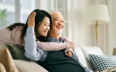 How to Help a Loved One With Dementia While Protecting Their Dignity